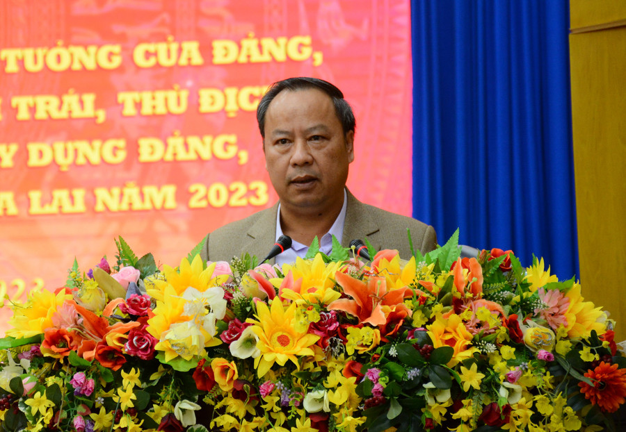 Phó Bí thư Thường trực Tỉnh ủy phát biểu chỉ đạo tại lễ phát động 2 cuộc thi. Ảnh: Anh Huy