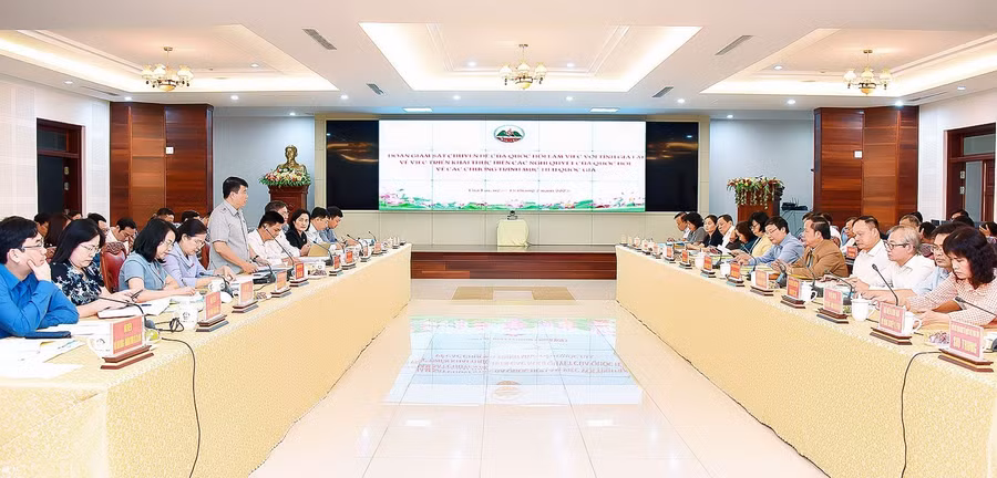 Quang cảnh buổi làm việc của Đoàn giám sát với tỉnh Gia Lai. Ảnh: Đức Thụy