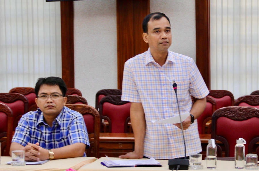 Phó Giám đốc Sở Y tế Đinh Hà Nam tham luận tại hội nghị. Ảnh: P.D Phó Giám đốc Sở Y tế Đinh Hà Nam tham luận tại hội nghị. Ảnh: P.D