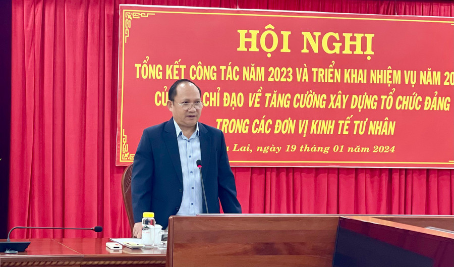 Phó Bí thư Tỉnh ủy Rah Lan Chung phát biểu tại hội nghị. Ảnh: Anh Huy