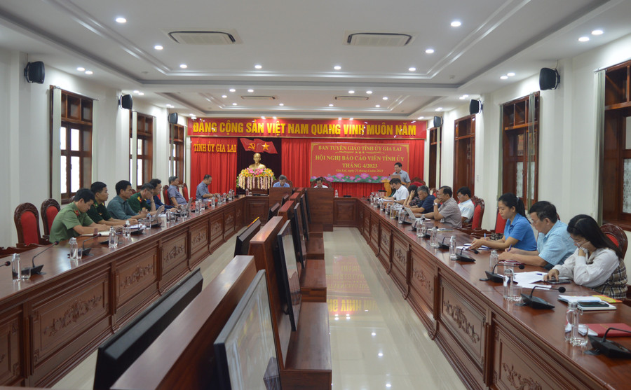 Quang cảnh hội nghị tại điểm cầu chính Tỉnh ủy. Ảnh: Anh Huy