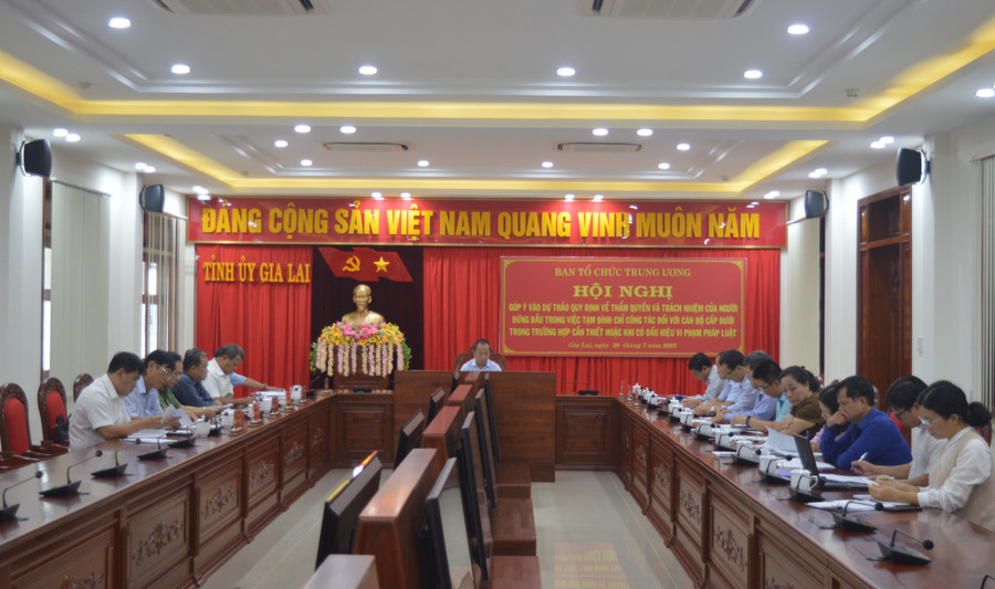 Quang cảnh hội nghị tại điểm cầu Tỉnh ủy. Ảnh: Anh Huy Quang cảnh hội nghị tại điểm cầu Tỉnh ủy. Ảnh: Anh Huy