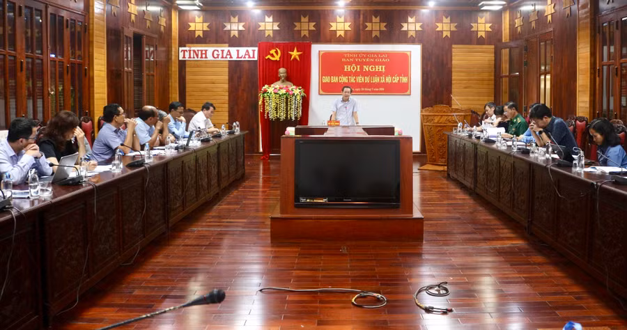 Quang cảnh hội nghị giao ban cộng tác viên dư luận xã hội cấp tỉnh. Ảnh: P.D