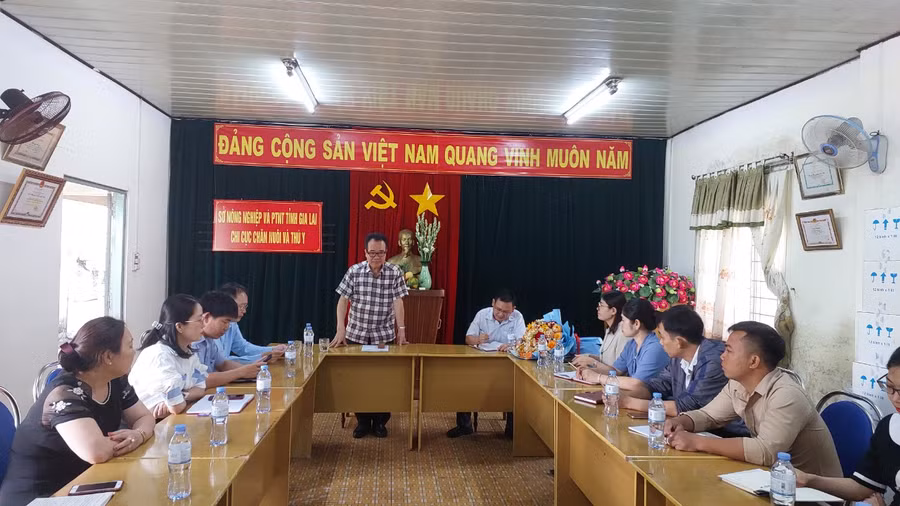 Giám đốc Sở Nông nghiệp và PTNT phát biểu tại lễ bổ nhiệm Chi cục trưởng Chi cục Chăn nuôi và Thú y tỉnh. Ảnh: Nguyễn Diệp