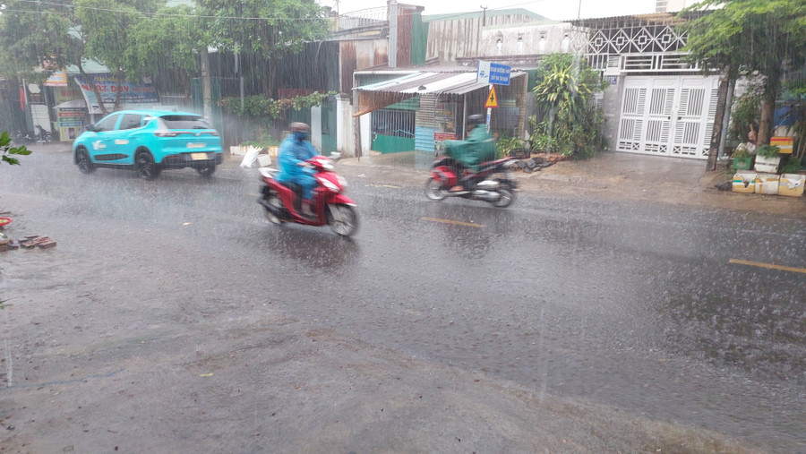 Trong thời gian tới người dân cần đề phòng mưa dông, mưa đá, lốc xoáy gây thiệt hại về người và tài sản. Ảnh: Nguyễn Diệp Trong thời gian tới người dân cần đề phòng mưa dông, mưa đá, lốc xoáy gây thiệt hại về người và tài sản. Ảnh: Nguyễn Diệp