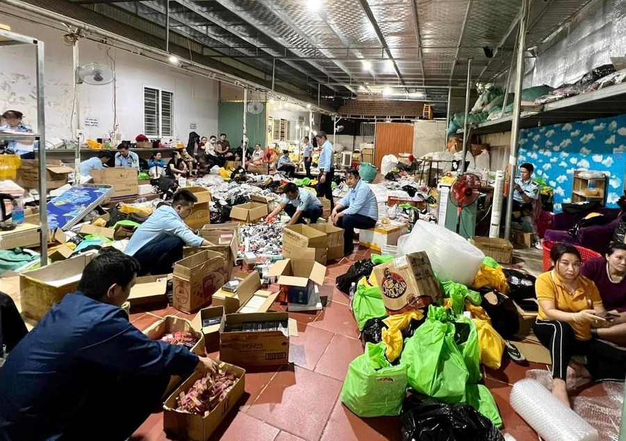 14.642 đơn vị sản phẩm bị lập biên bản tạm giữ. Ảnh: Ngành chức năng cung cấp 14.642 đơn vị sản phẩm bị lập biên bản tạm giữ. Ảnh: Ngành chức năng cung cấp