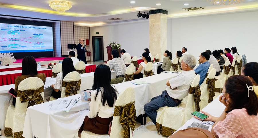 Quang cảnh buổi tập huấn. Ảnh: V.T Quang cảnh buổi tập huấn. Ảnh: V.T