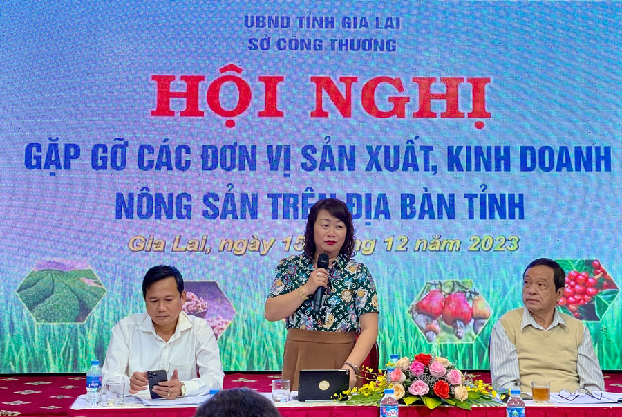 Hội nghị đã đánh giá đúng thực trạng, nhất là tìm giải pháp để giải quyết những vấn đề còn tồn tại, khó khăn trong sản xuất, kinh doanh nông sản. Ảnh: V.T Hội nghị đã đánh giá đúng thực trạng, nhất là tìm giải pháp để giải quyết những vấn đề còn tồn tại, khó khăn trong sản xuất, kinh doanh nông sản. Ảnh: V.T
