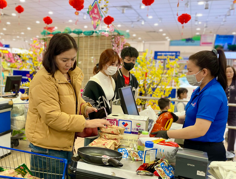 Hoạt động bảo vệ quyền lợi người tiêu dùng luôn được chú trọng. Ảnh: V.T