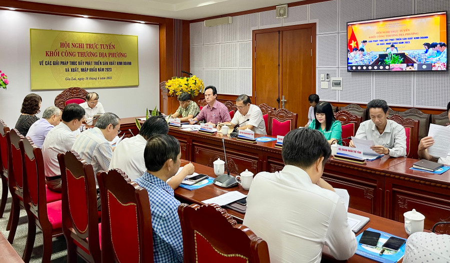 Hội nghị đã đề ra một số nhiệm vụ và đề xuất giải pháp tháo gỡ khó khăn cho sản xuất kinh doanh, phát triển bền vững ngành Công Thương tại các địa phương. Ảnh: V.T Hội nghị đã đề ra một số nhiệm vụ và đề xuất giải pháp tháo gỡ khó khăn cho sản xuất kinh doanh, phát triển bền vững ngành Công Thương tại các địa phương. Ảnh: V.T