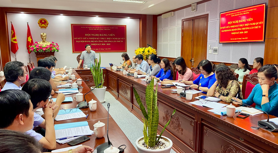 Quang cảnh hội nghị. Ảnh: V.T