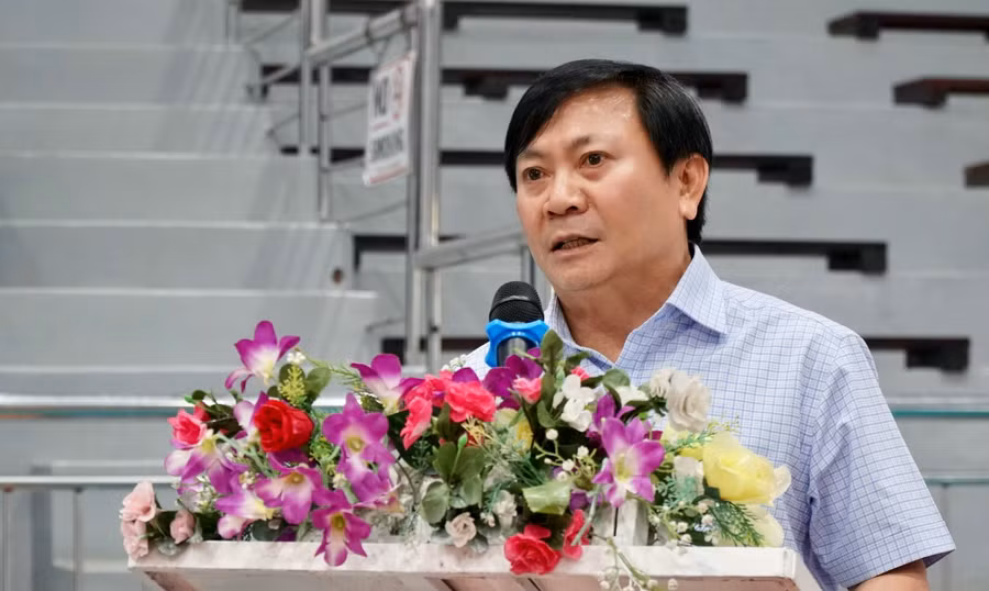 Ông Phạm Văn Binh-Giám đốc Sở Công Thương Gia Lai-đơn vị Cụm trưởng phát biểu khai mạc Hội thao. Ảnh: V.T