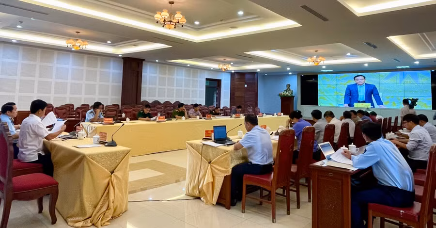 Phó Thủ tướng Chính phủ, Trưởng Ban Chỉ đạo 389 Quốc gia Trần Lưu Quang chủ trì hội nghị giao ban công tác quý I và tổng kết kế hoạch cao điểm chống buôn lậu, gian lận thương mại và hàng giả dịp trước, trong và sau Tết Nguyên đán Quý Mão 2023. Ảnh: Vũ Thảo