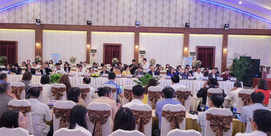 Đại diện khách mời các nước Cộng hoà Dân chủ nhân dân Lào, Vương quốc Campuchia, Nhật Bản. Ảnh V.T. Đại diện khách mời các nước Cộng hoà Dân chủ nhân dân Lào, Vương quốc Campuchia, Nhật Bản. Ảnh V.T.