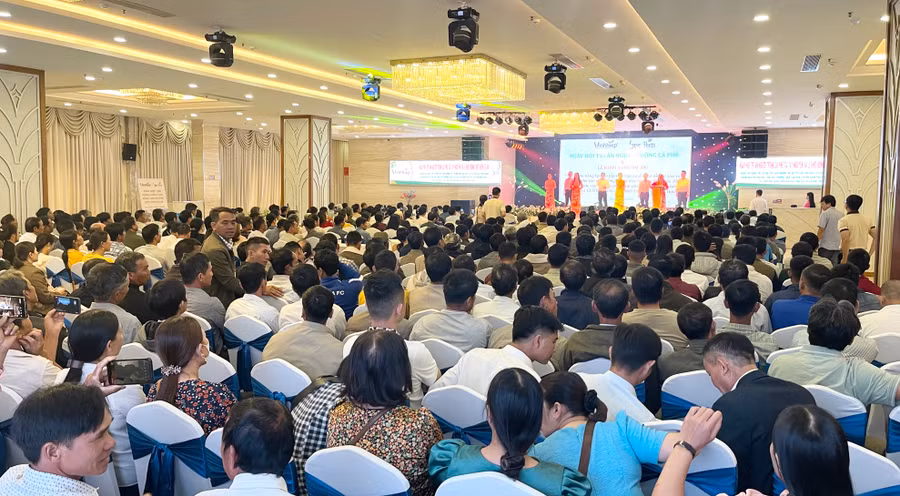 Quang cảnh Ngày hội tri ân người trồng cà phê. Ảnh: V.T