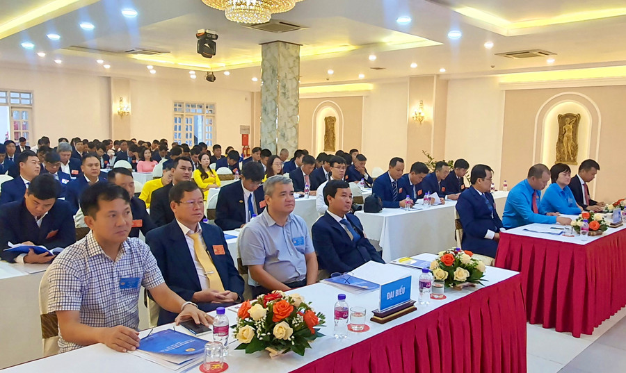 Phát huy truyền thống năng động, sáng tạo, đoàn kết, Công đoàn Công ty Xăng dầu Bắc Tây Nguyên tiếp tục quyết tâm hoàn thành xuất sắc nhiệm vụ chính trị. Ảnh: V.T Phát huy truyền thống năng động, sáng tạo, đoàn kết, Công đoàn Công ty Xăng dầu Bắc Tây Nguyên tiếp tục quyết tâm hoàn thành xuất sắc nhiệm vụ chính trị. Ảnh: V.T