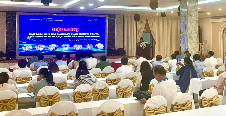 Quang cảnh hội nghị. Ảnh: V.T