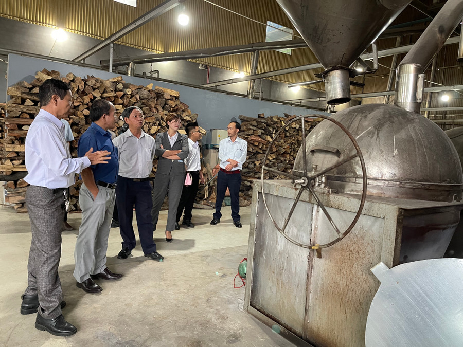 Kinh tế tư nhân ngày càng có nhiều đóng góp lớn vào tăng trưởng kinh tế của địa phương. Ảnh: V.T Kinh tế tư nhân ngày càng có nhiều đóng góp lớn vào tăng trưởng kinh tế của địa phương. Ảnh: V.T