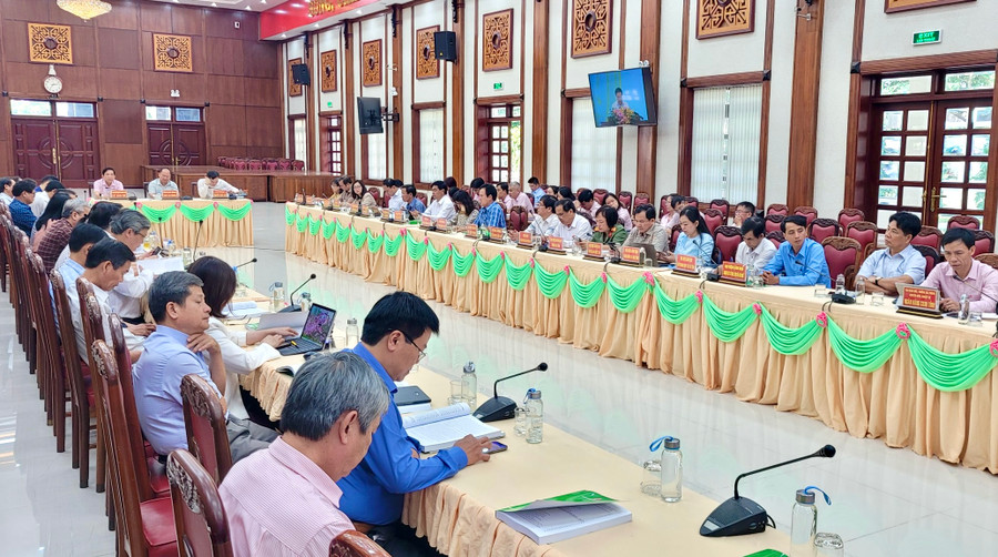 Hội nghị trực tuyến tổng kết 10 năm thực hiện Chỉ thị số 40-CT/TW ngày 22/11/2014 của Ban Bí thư khóa XI về tăng cường sự lãnh đạo của Đảng đối với tín dụng chính sách xã hội trong hệ thống Ngân hàng Chính sách xã hội (tổ chức hồi tháng 8-2024). Ảnh: V.T