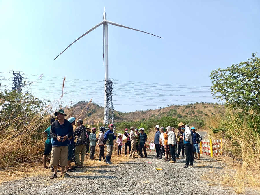 Sự cố chỉ xảy ra cục bộ tại 1 vị trí, không gây thiệt hại về người và tài sản hoa màu của người dân xung quanh. Ảnh: Bạn đọc cung cấp Sự cố chỉ xảy ra cục bộ tại 1 vị trí, không gây thiệt hại về người và tài sản hoa màu của người dân xung quanh. Ảnh: Bạn đọc cung cấp