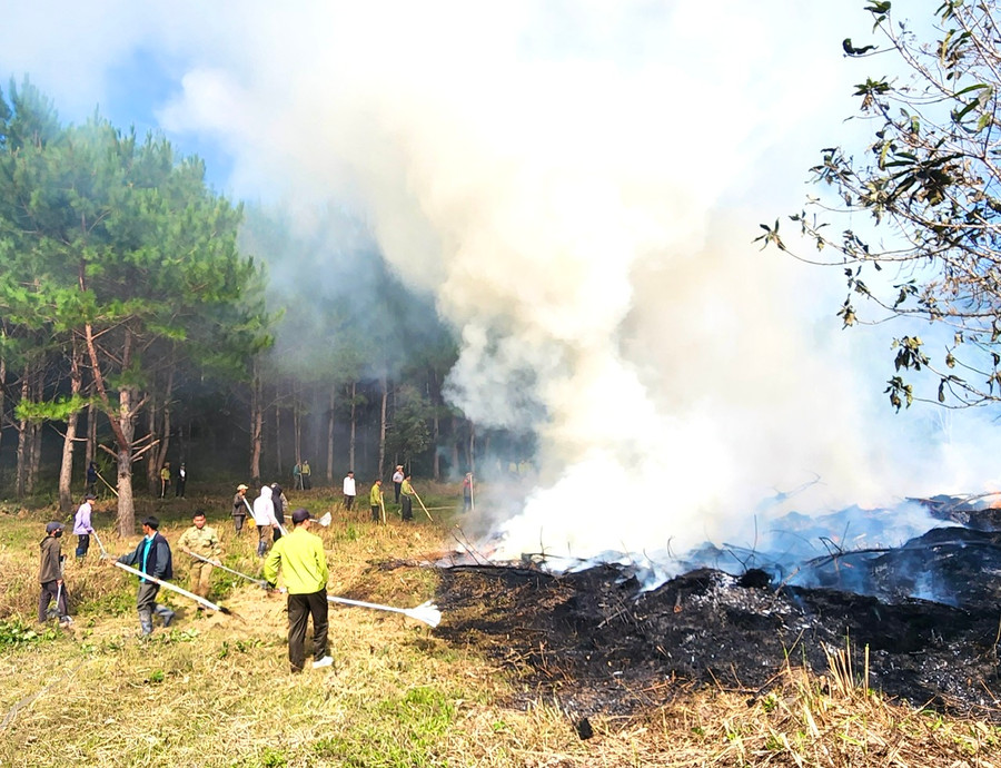 Vườn Quốc gia Kon Ka Kinh xác định các vùng trọng điểm cháy chủ yếu để chủ động xây dựng phương án quản lý, bảo vệ, phòng cháy chữa cháy rừng trong mùa khô 2023-2024. Ảnh: Minh Phương Vườn Quốc gia Kon Ka Kinh xác định các vùng trọng điểm cháy chủ yếu để chủ động xây dựng phương án quản lý, bảo vệ, phòng cháy chữa cháy rừng trong mùa khô 2023-2024. Ảnh: Minh Phương