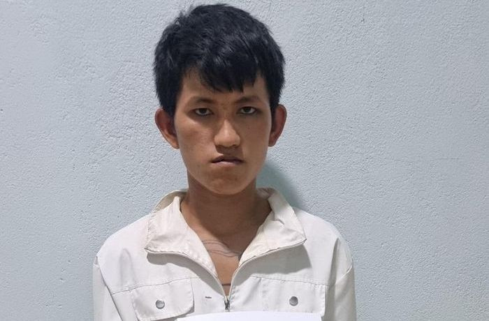 Đối tượng Hồ Văn Tình đâm trọng thương 2 cán bộ Công an Đối tượng Hồ Văn Tình đâm trọng thương 2 cán bộ Công an