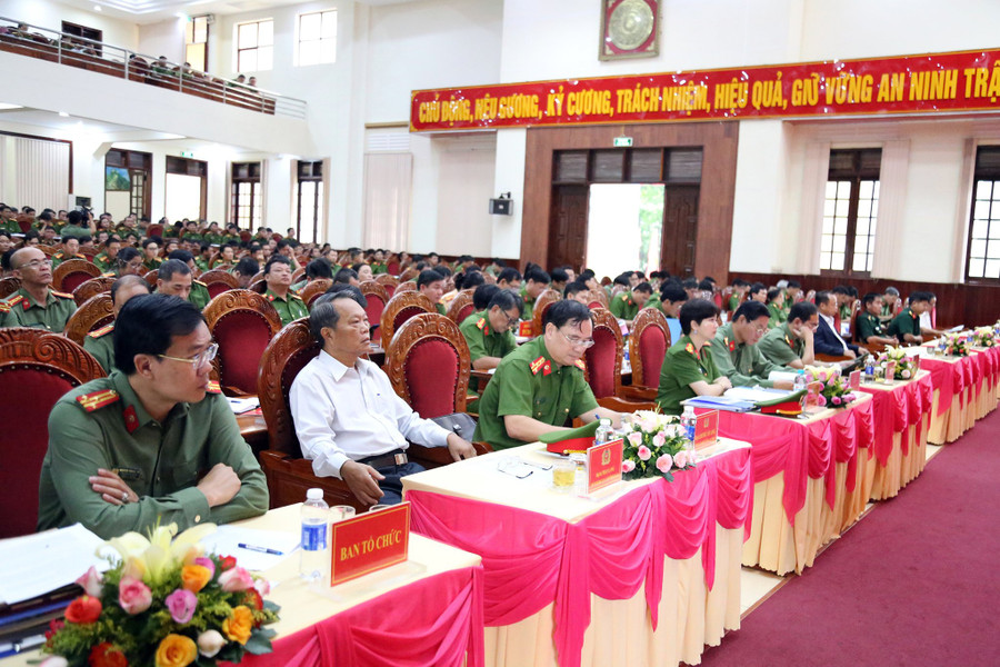 Công an tỉnh tổ chức hội nghị sơ kết 6 tháng công tác Công an. Ảnh: T.D
