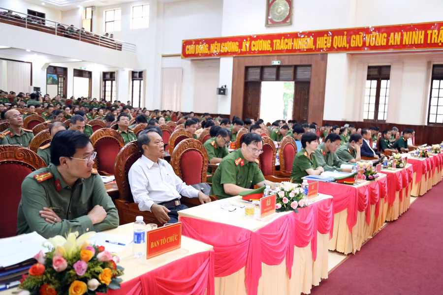 Công an tỉnh tổ chức hội nghị sơ kết 6 tháng công tác Công an. Ảnh: T.D