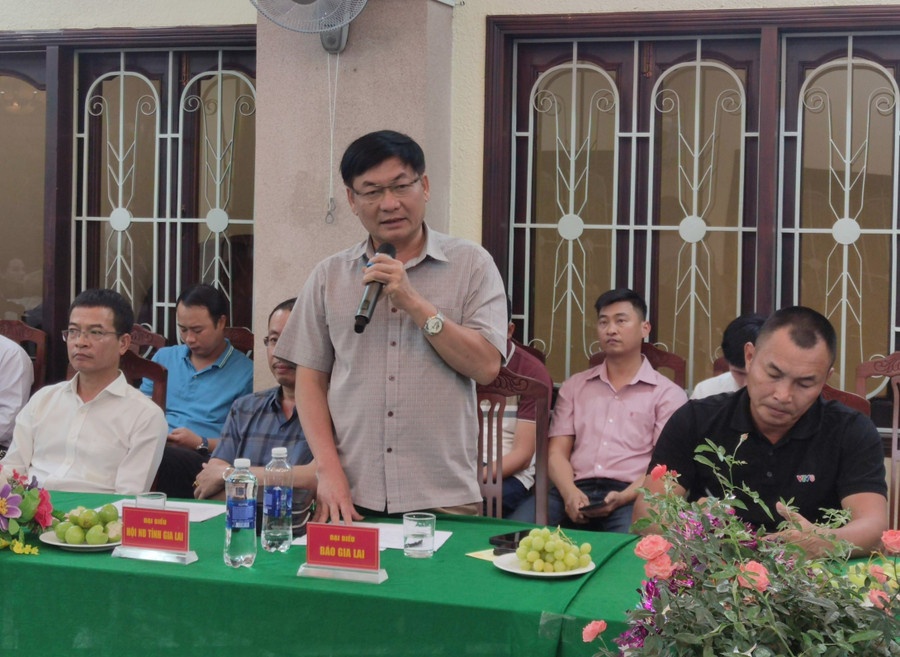Tổng Biên tập Báo Gia Lai, Chủ tịch Hội Nhà báo tỉnh phát biểu tại buổi gặp mặt. Ảnh: T.D Tổng Biên tập Báo Gia Lai, Chủ tịch Hội Nhà báo tỉnh phát biểu tại buổi gặp mặt. Ảnh: T.D