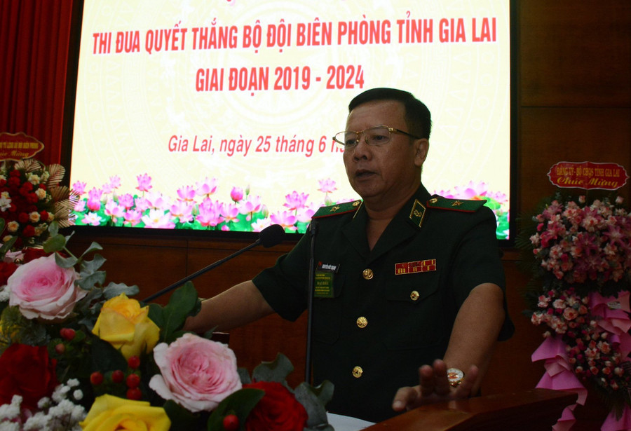 Thiếu tướng Nguyễn Đức Mạnh-Phó Tư lệnh BĐBP phát biểu tại Đại hội thi đua quyết thắng BĐBP tỉnh Gia Lai. Ảnh: T.D Thiếu tướng Nguyễn Đức Mạnh-Phó Tư lệnh BĐBP phát biểu tại Đại hội thi đua quyết thắng BĐBP tỉnh Gia Lai. Ảnh: T.D