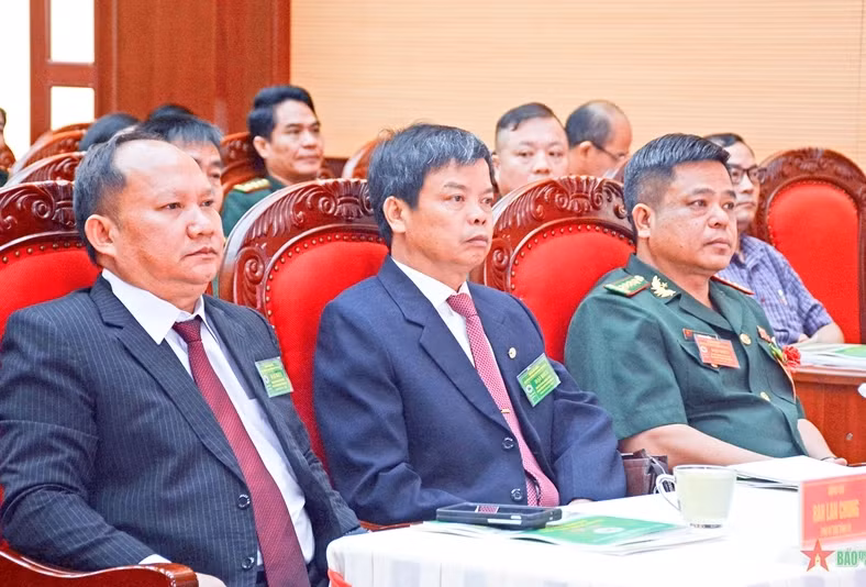 Các đồng chí lãnh đạo Tỉnh ủy, UBND tỉnh và Bộ Chỉ huy BĐBP dự Đại hội thi đua quyết thắng của Bộ Chỉ huy BĐBP tỉnh. Ảnh: T.D