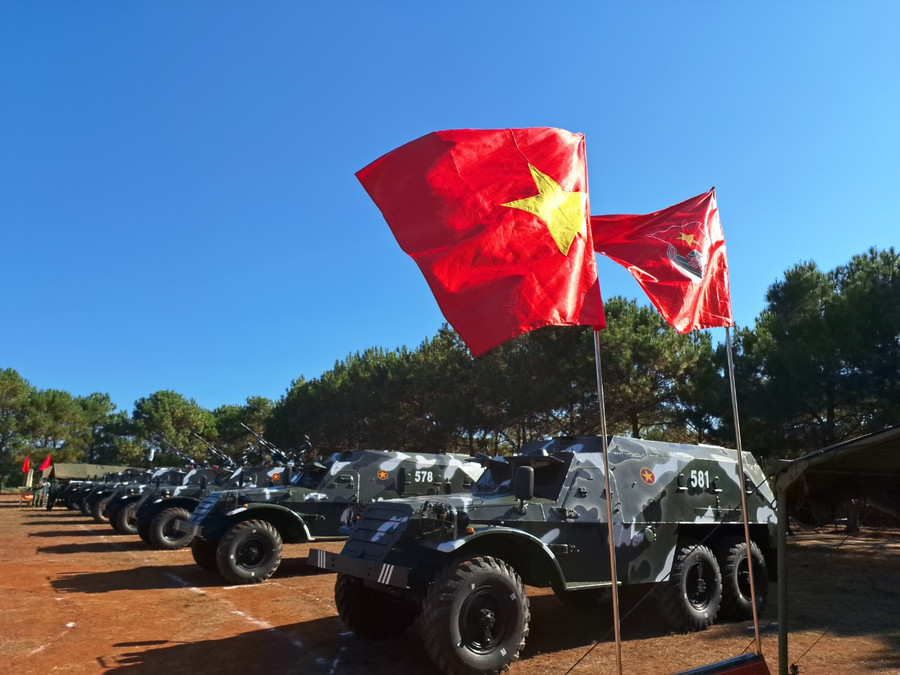 Phương tiện vận tải và vũ khí, khí tài trưng bày tại lễ ra quân huấn luyện năm 2024