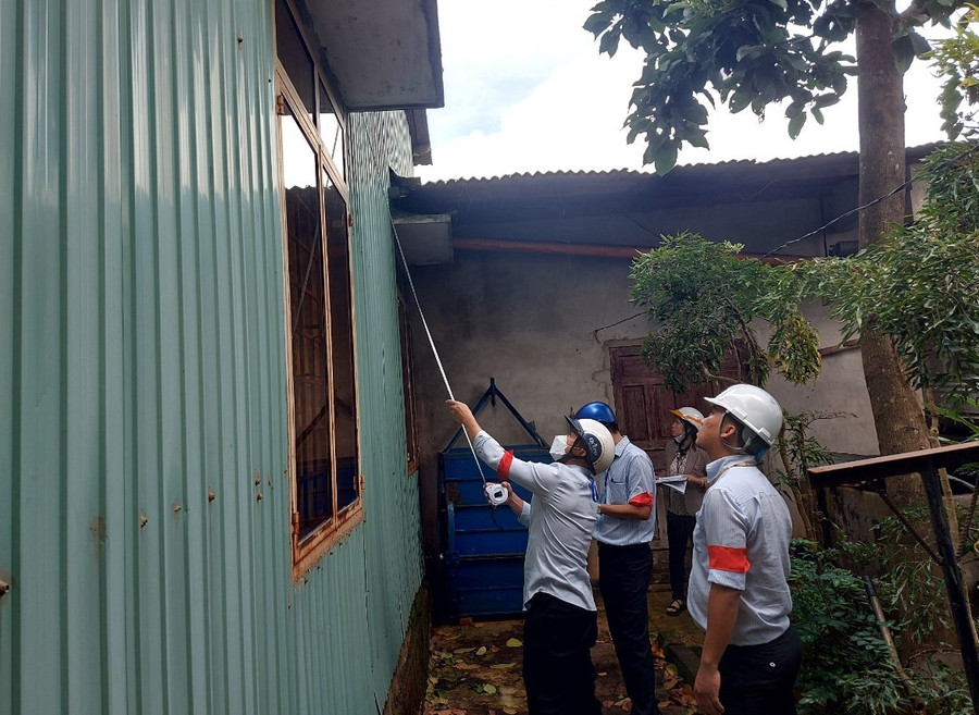 Kiểm đếm tài sản trên đất tại thửa đất số 542 A (số 156 phường Trà Bá, TP. Pleiku). Ảnh: T.D Kiểm đếm tài sản trên đất tại thửa đất số 542 A (số 156 phường Trà Bá, TP. Pleiku). Ảnh: T.D