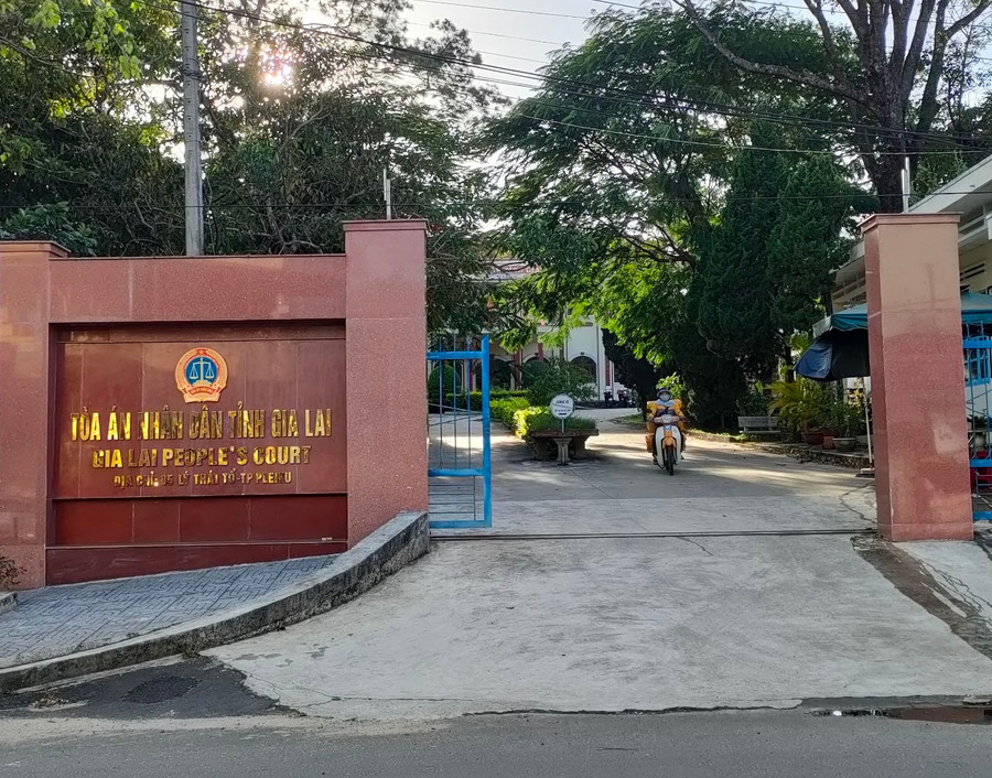 Một thẩm phán Toà án nhân dân tỉnh Gia Lai bị bắt khẩn cấp về hành vi nhận hối lộ. Ảnh: Nguyễn Tú