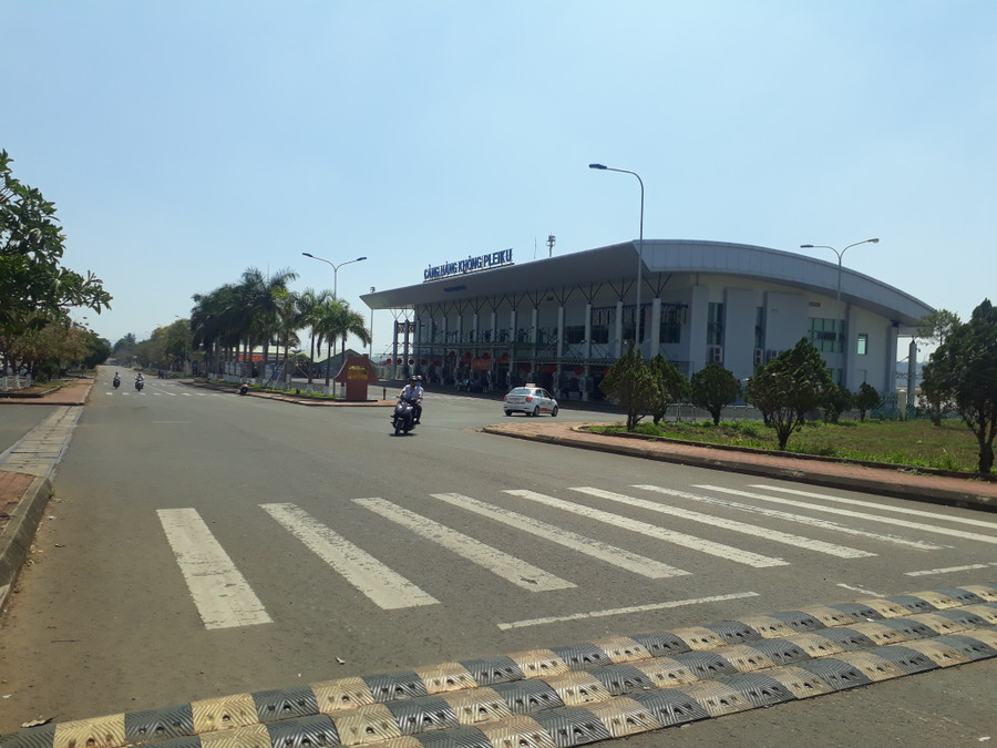 Ngày mùng 1 Tết, có 26 chuyến bay từ Cảng Hàng không Pleiku (tỉnh Gia Lai) đi các tỉnh, thành trong nước và ngược lại. Ảnh: H.S.