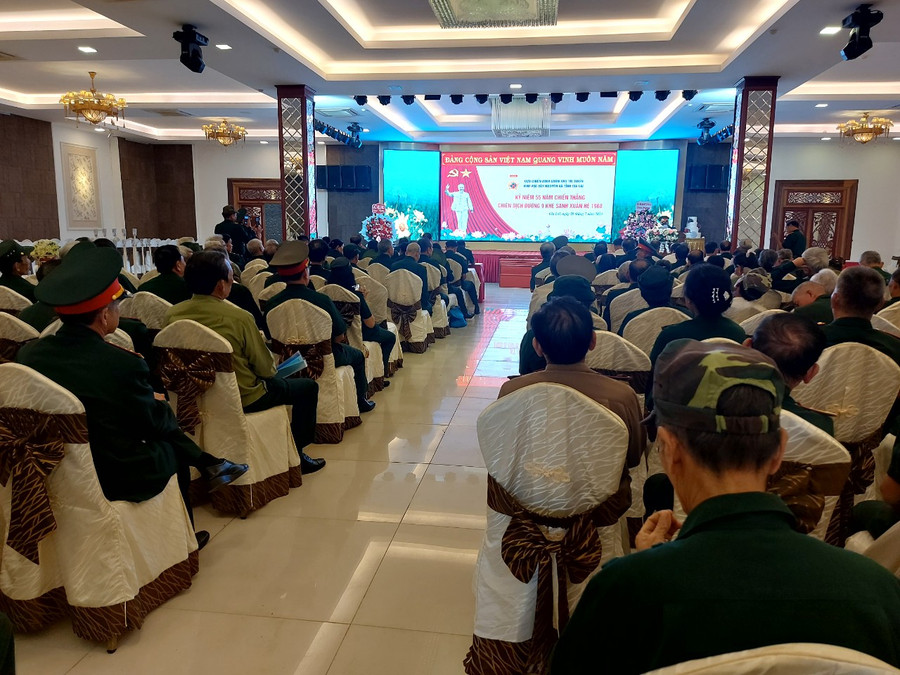 152 hội viên về dự gặp mặt nhân kỷ niệm 55 chiến thắng Đường 9-Khe Sanh xuân-hè năm 1968. Ảnh: Nguyễn Tú 152 hội viên về dự gặp mặt nhân kỷ niệm 55 chiến thắng Đường 9-Khe Sanh xuân-hè năm 1968. Ảnh: Nguyễn Tú