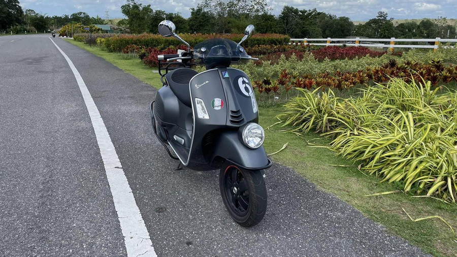 Vespa Sei Giorni được sinh ra để tái hiện &quot;huy hoàng một thời&quot; trên đường đua. (Nguồn: danhgiaxe.com)