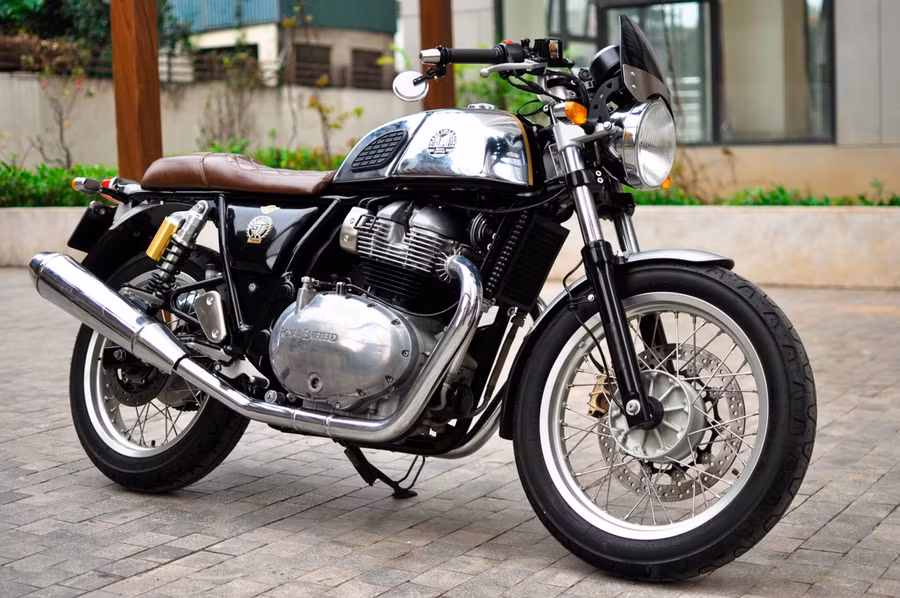 Royal Enfield Continental GT là một mẫu xe mô tô mang đậm chất retro, kết hợp hoàn hảo giữa thiết kế cổ điển và công nghệ hiện đại. (Nguồn: royalenfield.com)