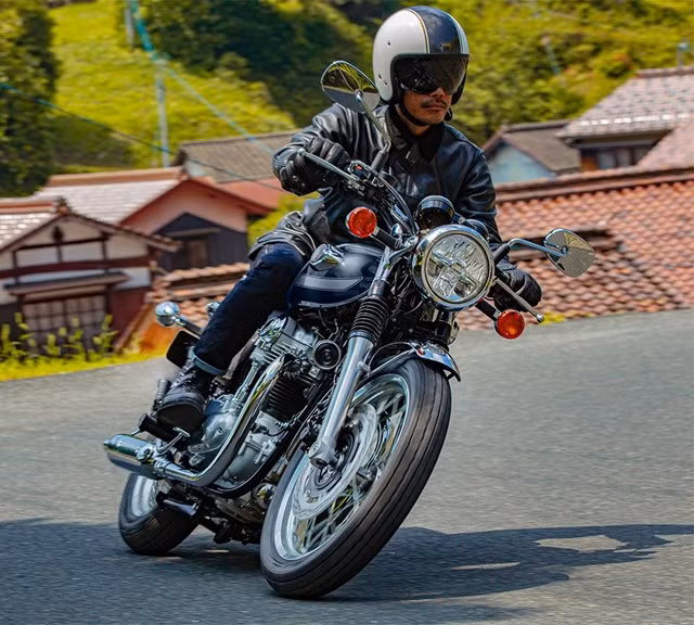 Đơn giản, bền bỉ, mạnh mẽ là những tính từ có thể nói lên vẻ đẹp và công năng dòng xe này. (Nguồn: Kawasaki motors.com)