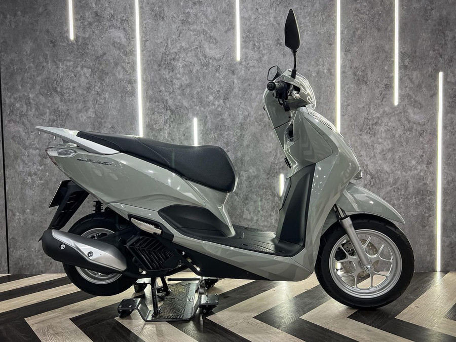 Honda Lead trắng sữa 2023 (Nguồn: Honda)