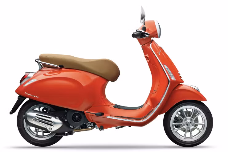 Vespa Primavera 125 màu đỏ. (Nguồn: vespa.com)