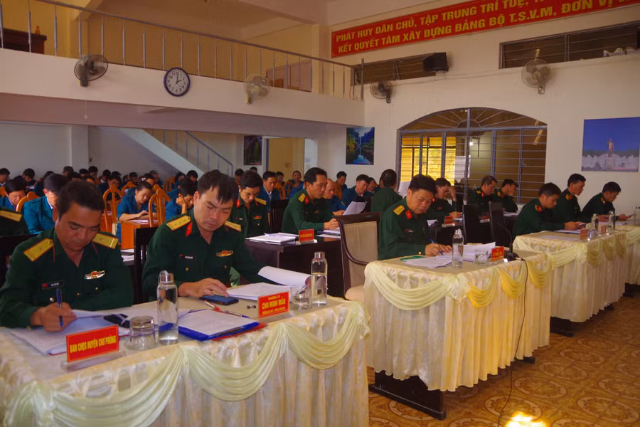 Quang cảnh hội nghị. Ảnh: Vĩnh Hoàng Quang cảnh hội nghị. Ảnh: Vĩnh Hoàng