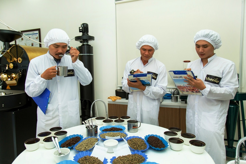 Vĩnh Hiệp là công ty đầu tiên của Việt Nam có sản phẩm được Bộ Nông nghiệp Mỹ cấp chứng nhận hữu cơ USDA. Ảnh: Quang Tấn