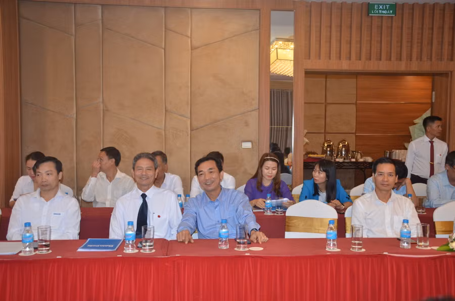 Các đại biểu tham gia diễn đàn Báo chí-Doanh nghiệp đồng hành vì sự phát triển bền vững. Ảnh: Vĩnh Hoàng Các đại biểu tham gia diễn đàn Báo chí-Doanh nghiệp đồng hành vì sự phát triển bền vững. Ảnh: Vĩnh Hoàng