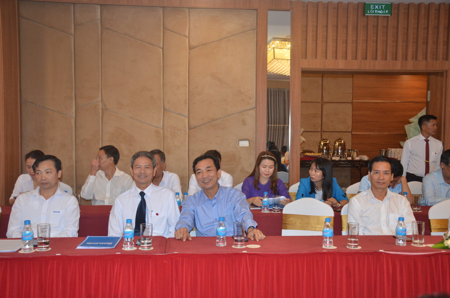 Các đại biểu tham gia diễn đàn Báo chí-Doanh nghiệp đồng hành vì sự phát triển bền vững. Ảnh: Vĩnh Hoàng Các đại biểu tham gia diễn đàn Báo chí-Doanh nghiệp đồng hành vì sự phát triển bền vững. Ảnh: Vĩnh Hoàng