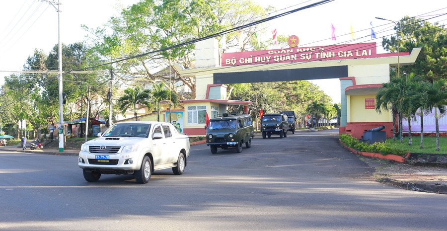 Đội K52 lên đường làm nhiệm vụ. Ảnh Vĩnh Hoàng Đội K52 lên đường làm nhiệm vụ. Ảnh Vĩnh Hoàng