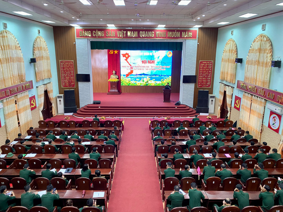 Quang cảnh buổi hội nghị. Ảnh: Vĩnh Hoàng Quang cảnh buổi hội nghị. Ảnh: Vĩnh Hoàng