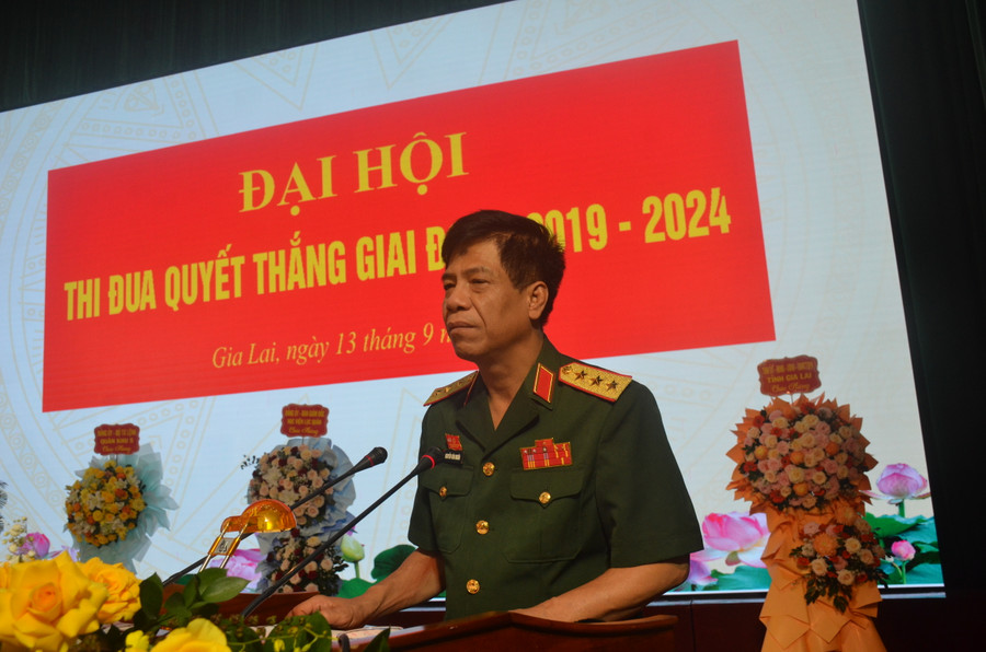 Thượng tướng Nguyễn Văn Nghĩa phát biểu chỉ đạo Đại hội thi đua quyết thắng Binh đoàn 15. Ảnh: Vĩnh Hoàng