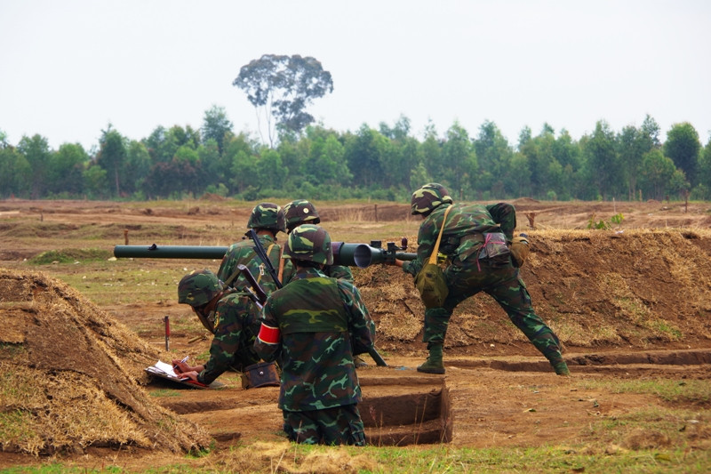 Khẩu đội SPG-9 thực hành bắn đạn thật. Ảnh: Vĩnh Hoàng Khẩu đội SPG-9 thực hành bắn đạn thật. Ảnh: Vĩnh Hoàng