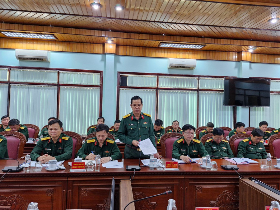 Đại tá Khuất Bá Cao phát biểu tại buổi gặp mặt. Ảnh: Vĩnh Hoàng Đại tá Khuất Bá Cao phát biểu tại buổi gặp mặt. Ảnh: Vĩnh Hoàng